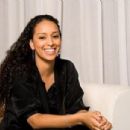 Gloria Govan - 454 x 304