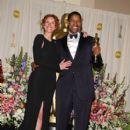 Denzel Washington and Julia Roberts - The 74th Annual Academy Awards (2002) - 399 x 612