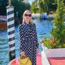Lady Kitty Spencer – Arriving at Lido- Hotel Excelsior in Venice - 454 x 681