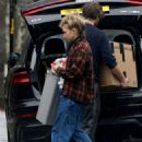 Imogen Poots – With James Norton shopping candids in London - 454 x 599
