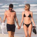 Hannah Cooper in black bikini and Joel Dommett Enjoy a Day in Mexico - 454 x 681