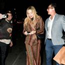 Kate Hudson – Enjoys dinner with friends in Beverly Hills - 454 x 681