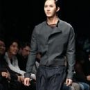 Kim Jun - 305 x 499