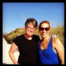 Teresa Willis & Laura Shine -- at the beach. - 454 x 454