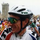 Cycling teams disestablished in 2000