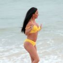 Chelsee Healey – Showed off her amazing partum body in Lanzarote - 454 x 633
