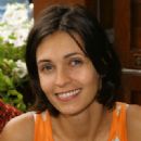 Adeline Blondieau - 320 x 480