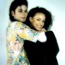 Tatiana Thumbtzen, Michael Jackson - 454 x 679