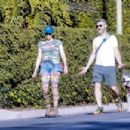 Sarah Silverman – On a morning walk with Rory Albanese in Los Angeles - 454 x 302