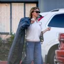 Sydney Sweeney – Seen leaving a bridal shop in Los Angeles