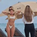 Cindy Prado – Bikini photo shoot at her luxury hotel during Christmas in Miami - 454 x 382