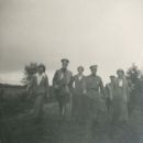 Maria Nikolaevna Romanova, Dimitri Pavlovich, Tatiana Nikolaevna Romanova, Nicholas II and Olga Nikolaevna Romanova dnepr 1916O - 454 x 445