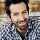 Josh Kelley - 454 x 303