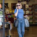 Kirsten Dunst – Shopping candids in Burbank