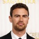 Theo James - The 29th Annual Screen Actors Guild Awards (2023) - 408 x 612