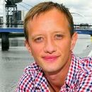 Male actors from East Renfrewshire