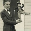 Charles Chaplin - 435 x 609