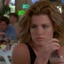 Kathleen Robertson - Beverly Hills, 90210