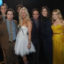 The Big Bang Theory Cast - The 39th Annual People's Choice Awards - Backstage (2013) - 454 x 316