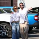 Jennifer Lopez – Seen out in Hollywood - 454 x 552
