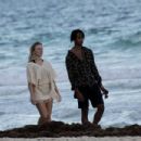 Zara Larsson – Takes a romantic sunset stroll on a Mexican beach in Tulum - 454 x 303