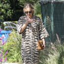 Kate Hudson – With Goldie Hawn Savor a memorable lunch in Pacific Palisades