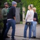 Kate Hudson – Visits with friends in Pacific Palisades