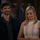 2 Broke Girls (2011) - 454 x 340