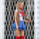 Olivia Attwood – On set of ‘Getting Filthy Rich’ at Comic Con at Olympia in London - 454 x 681