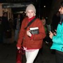 Emma Corrin – Leaving the Garrick theatre in London after starring in Orlando - 454 x 701