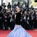 Olivia Culpo – “Asteroid City” Red Carpet at Cannes Film Festival 05/23/2023 - 454 x 681