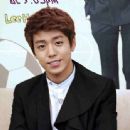 Hyun-Woo Lee
