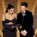 Mindy Kaling and John Cho - The 95th Annual Academy Awards (2023) - 454 x 337