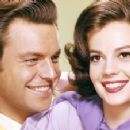 Robert Wagner and Natalie Wood - 454 x 226