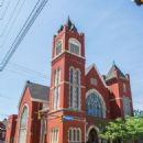 Defunct Christian schools
