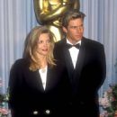 Michelle Pfeiffer and Dennis Quaid attends The 61st Annual Academy Awards (1989) - 454 x 553