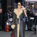 Katy Perry – Posing outside ‘Good Morning America’ in New York