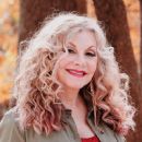 Stella Parton