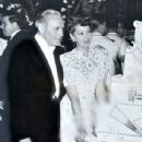 Jack Benny and Mary Livingstone - 435 x 589
