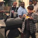 The Neighborhood (2018) - 454 x 411
