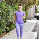 JoJo Siwa – All smiles while out in Studio City - 454 x 533