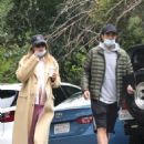 Suki Waterhouse – Out for a morning stroll with Robert Pattinson in Los Angeles