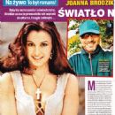 Joanna Brodzik and Rafal Okyne - Na żywo Magazine Pictorial [Poland] (22 September 2022) - 454 x 589