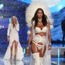 Ellie Goulding and Lais Ribeiro - 2015 Victoria's Secret Fashion Show - 408 x 612