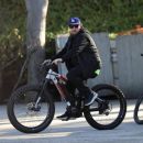 Nicole Richie &#8211; Bike ride in Santa Barbara