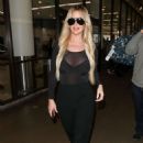 Kim Zolciak – Arrives at LAX Airport in Los Angeles - 454 x 636