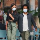 Katie Holmes – With her boyfriend Bobby Wooten III out to dinner in New York - 454 x 681