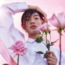 Vogue Japan May 2021 - 454 x 581