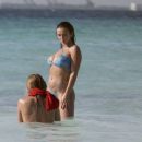 Arabella Chi – With Kady McDermott at the beach on Isla Mujeres in Mexico - 454 x 368