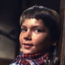Seven Brides for Seven Brothers - River Phoenix - 404 x 612
